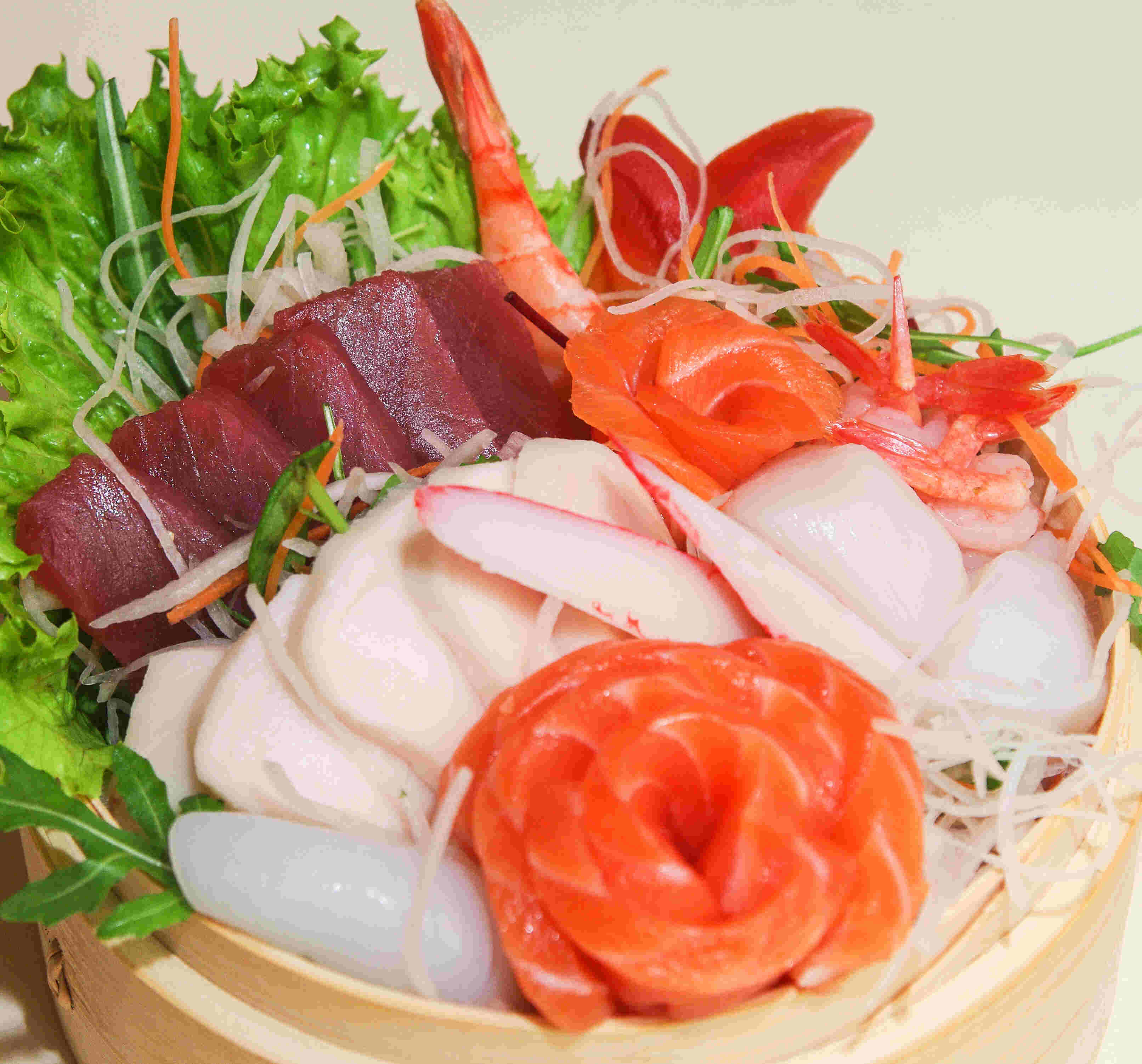 MIX SASHIMI
